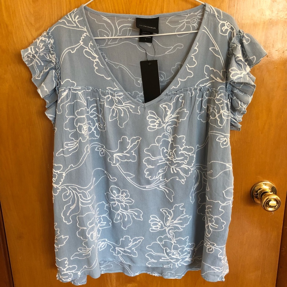 NWT Blue Floral Top - Size Large